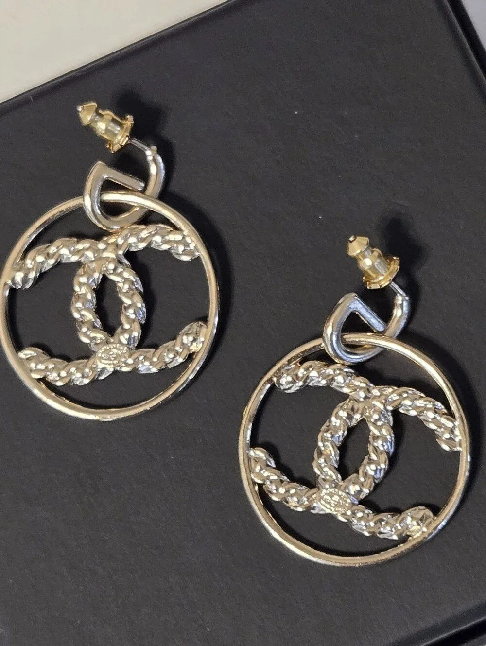#168 - Chanel 2020V Strass CC Drop Earrings